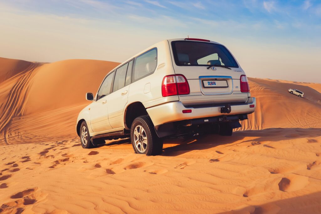 Raid 4x4 sahara desert