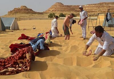 Sablothérapie à Taghit — soins et bien-être au cœur du désert algérien