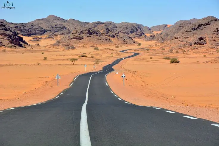 Accesibilidad del desierto tunecino - carreteras asfaltadas