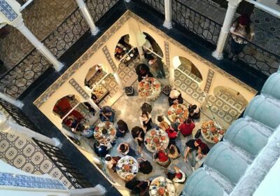 Meilleurs restaurants et caf&eacute;s &agrave; Alger : notre s&eacute;lection 2026