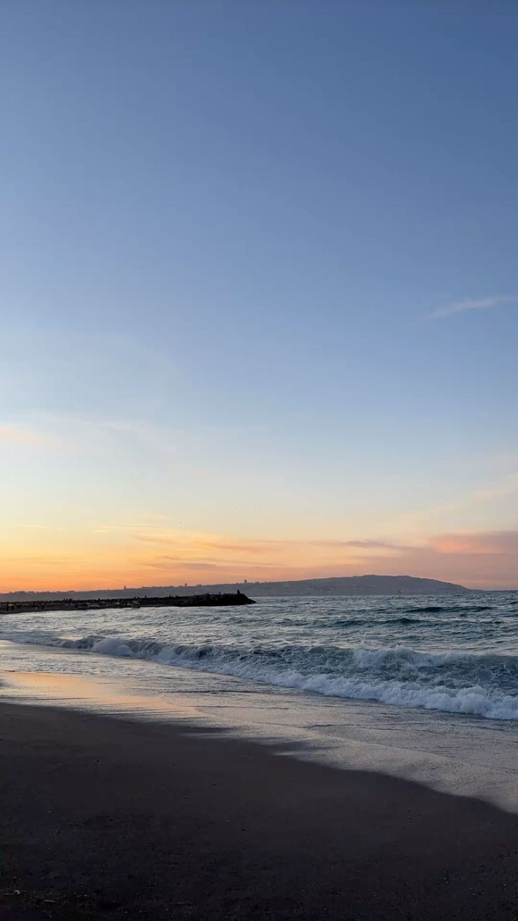 Corniche d'Alger au coucher du soleil
