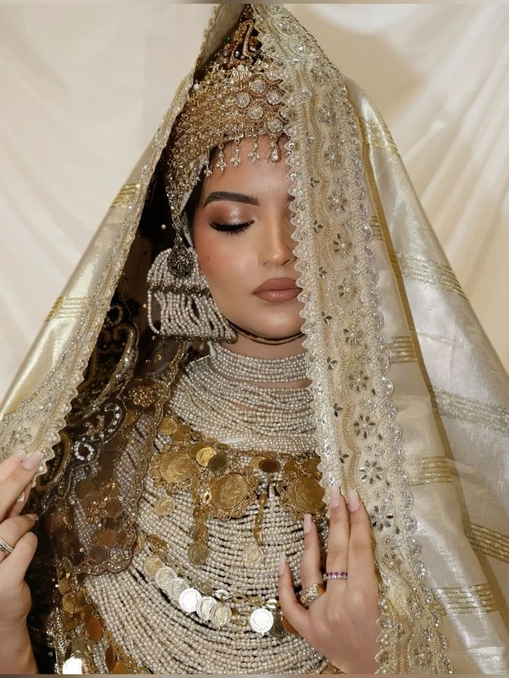 Artisanat de Tlemcen - broderies et instruments de musique