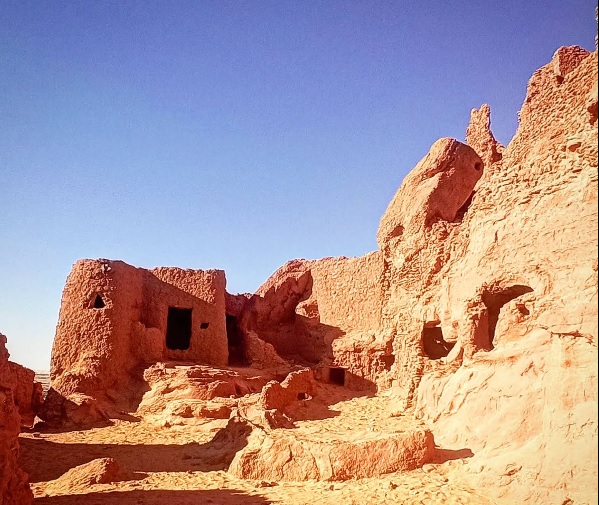Callejuelas sombreadas del ksar de Ighzer en Timimoun