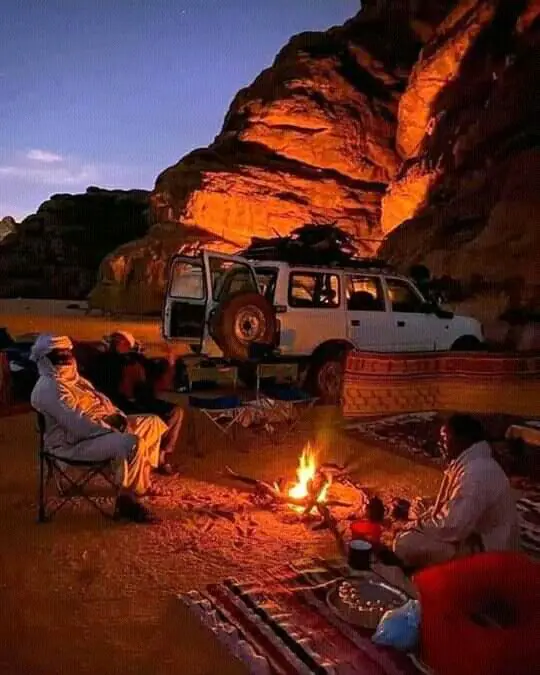 Campfire and Touareg music on the night of 31 December in Djanet