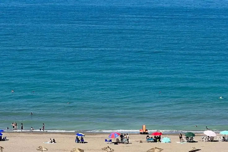 Tichy beach, a large family beach east of Béjaïa